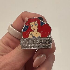 WDW Wave A Hidden Disney Ariel pin